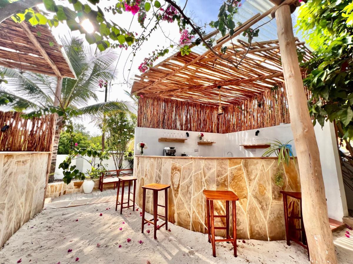 مبيت وإفطار جامبياني Barabara House المظهر الخارجي الصورة