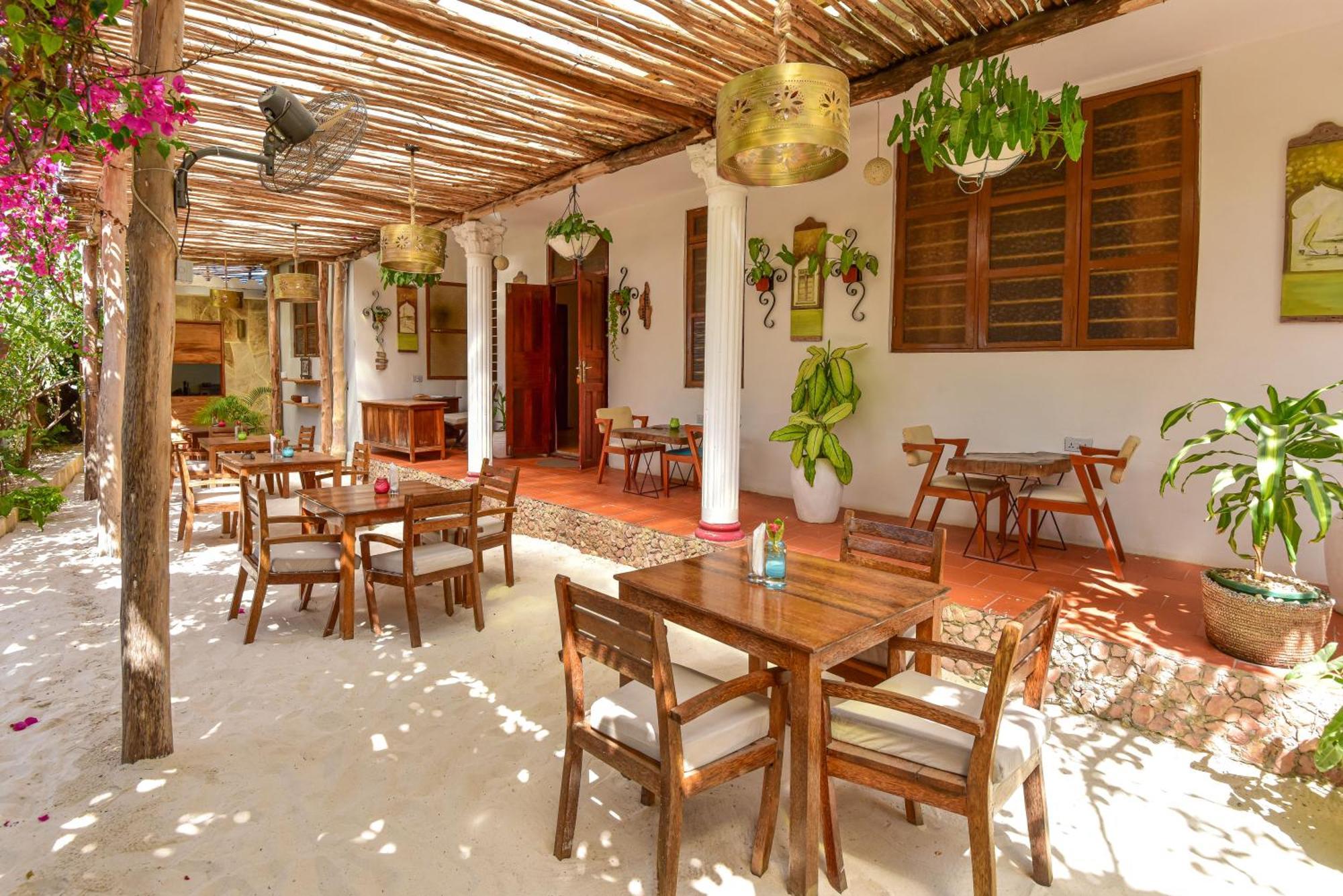 مبيت وإفطار جامبياني Barabara House المظهر الخارجي الصورة