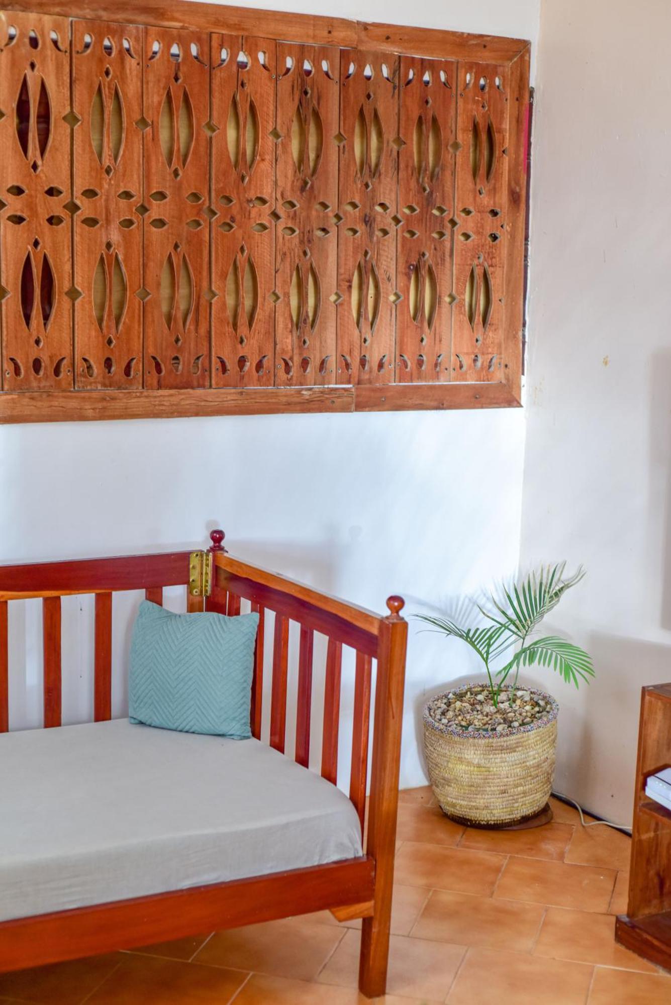مبيت وإفطار جامبياني Barabara House المظهر الخارجي الصورة