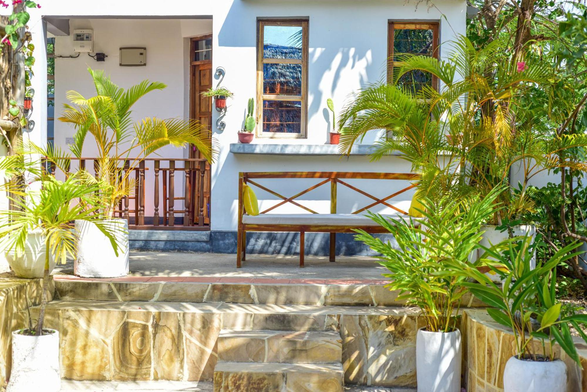 مبيت وإفطار جامبياني Barabara House المظهر الخارجي الصورة